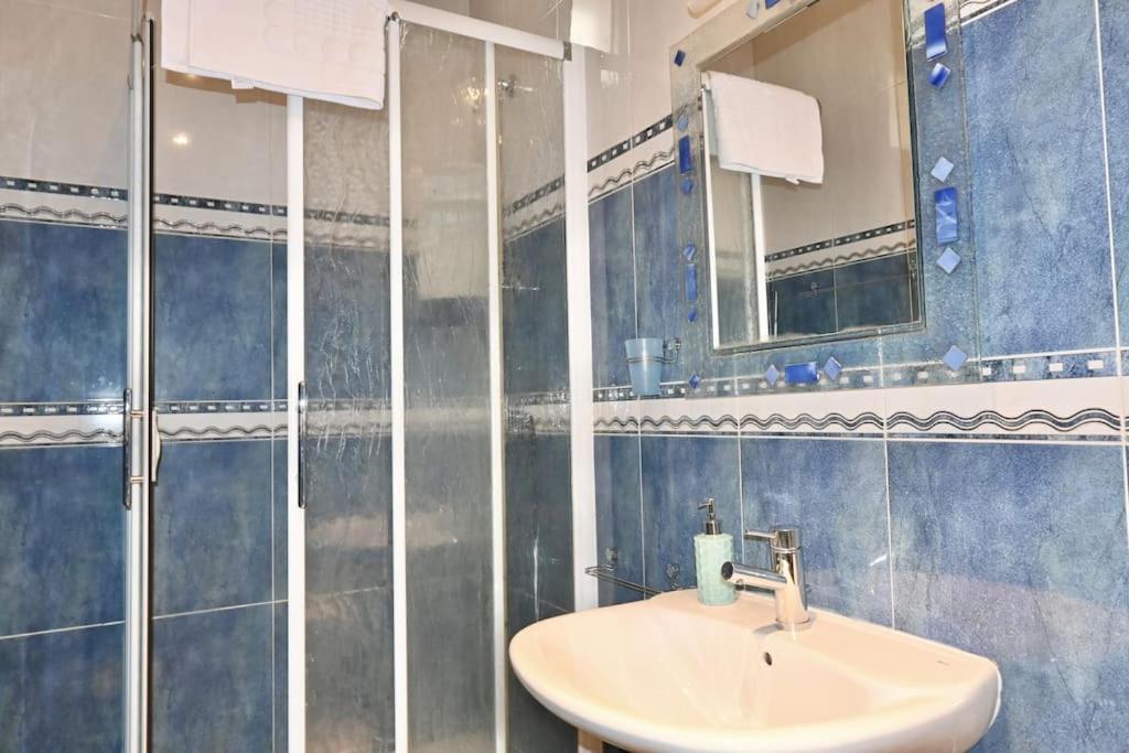 For You Rentals Encantador Apartamento Temporal Madrid Centro Vld13 Exterior foto